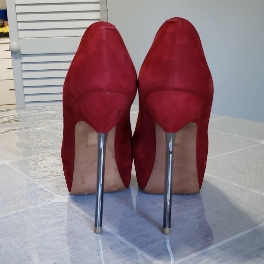 ALDO Red Stilettos Shoes, Size 39 - Picture 11 of 14